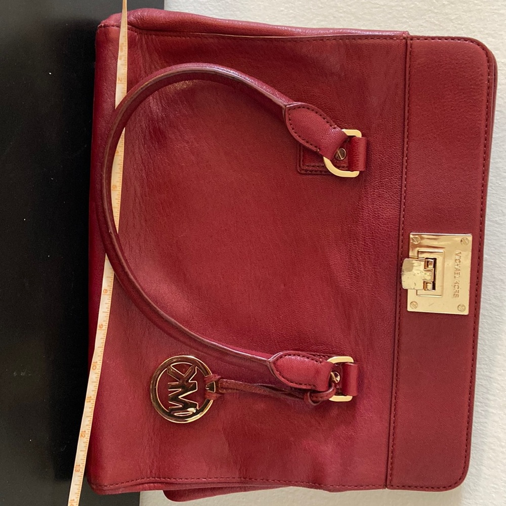 Michael Kors tote crossbody